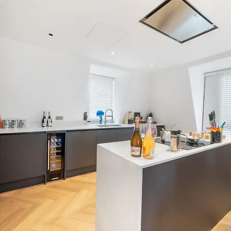 Marble Arch Luxury 3-Bedroom Penthouse Haven 73 London Room photo
