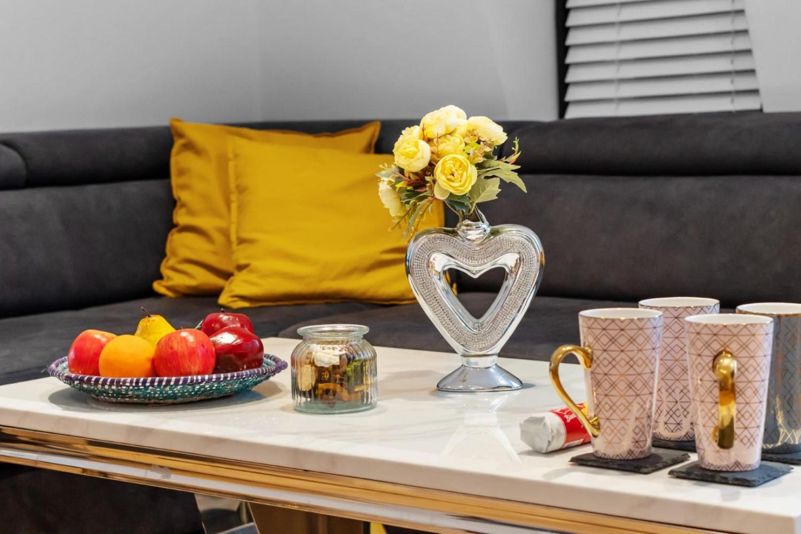 Апартаменты Marble Arch Luxury 3-bedroom Penthouse Haven 73 *