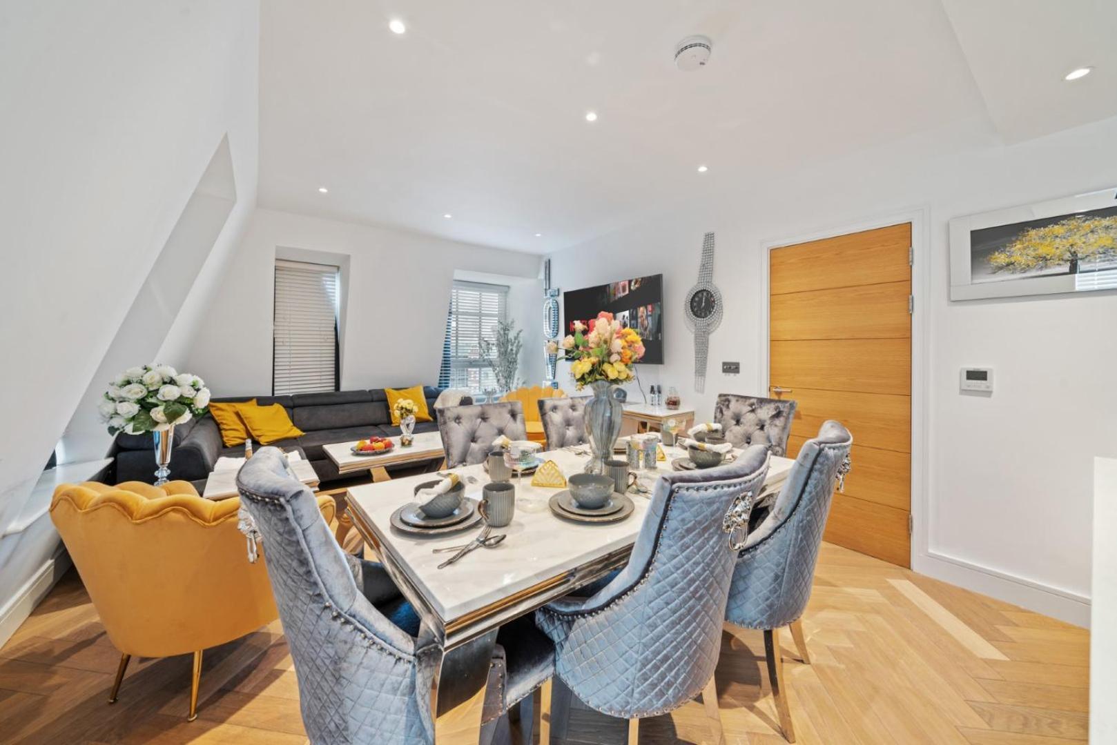 Marble Arch Luxury 3-bedroom Penthouse Haven 73 Апартаменты *